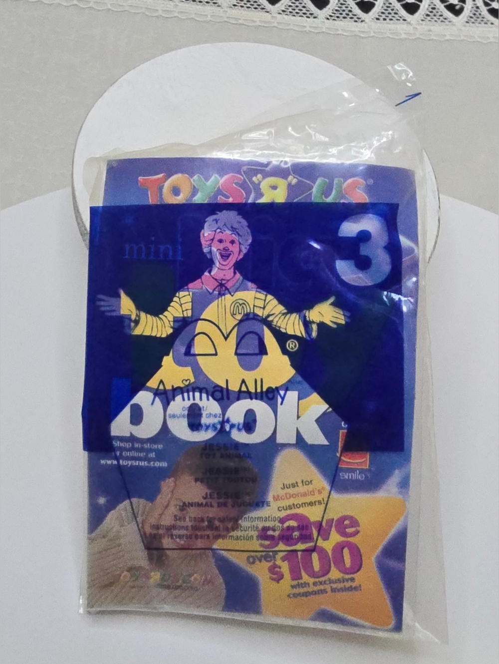2001 McDonald's Animal Alley Happy Meal Toy #3 Jesse Dog Toys R Us -Read